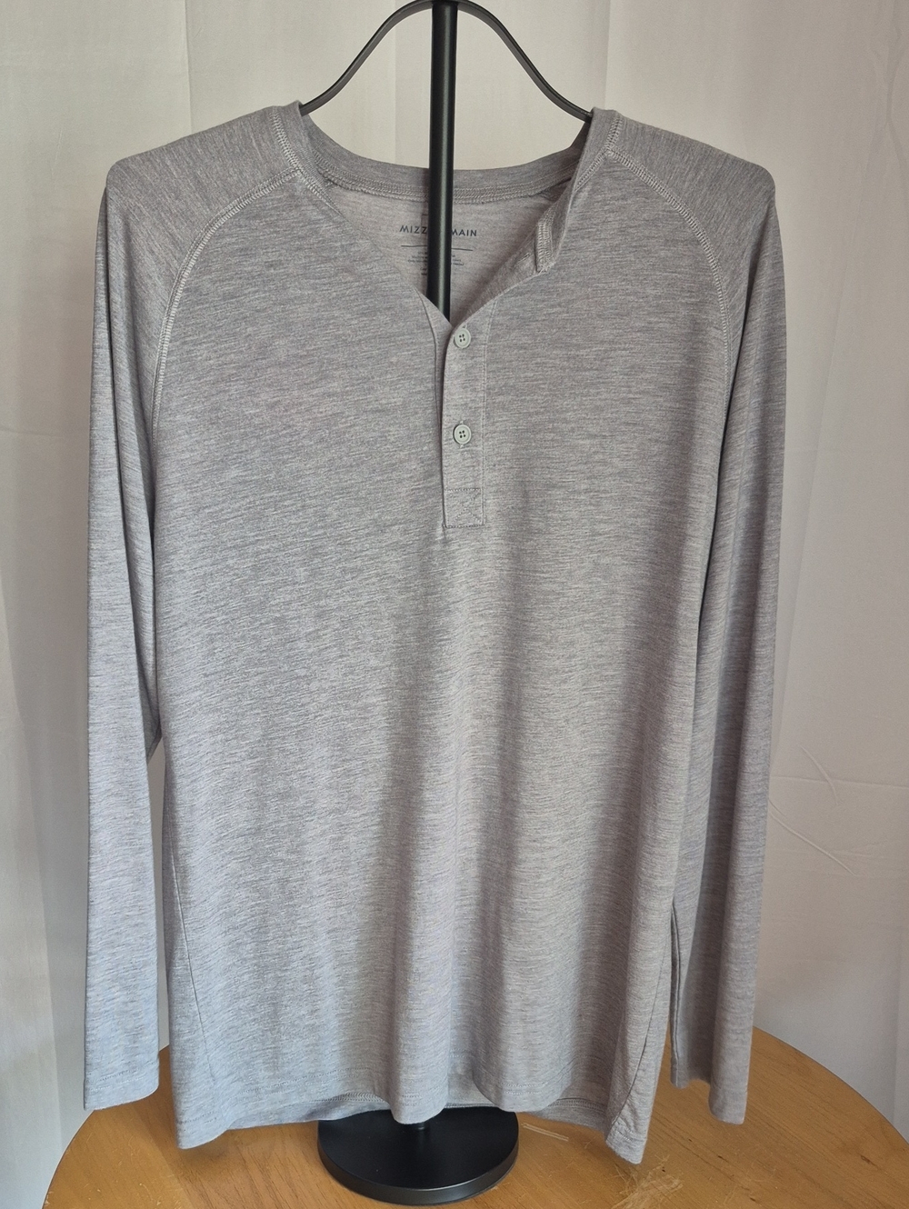 Mizzen+Main Light Gray Long-Sleeve Henley